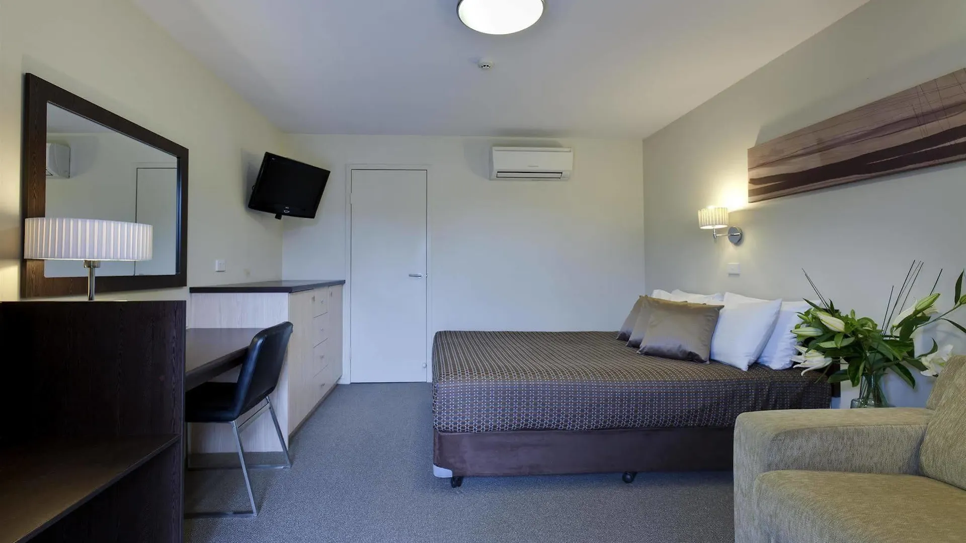 **** Hotel Tall Trees Ainslie Motel Canberra Australia