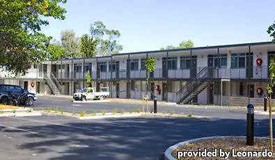 Ibis Styles Canberra Tall Trees Hotel
