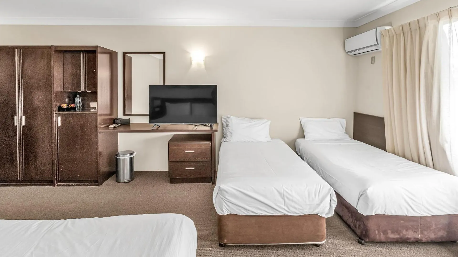 Hotel Tall Trees Ainslie Motel Canberra