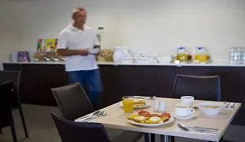 Hotel Ibis Styles Canberra Tall Trees