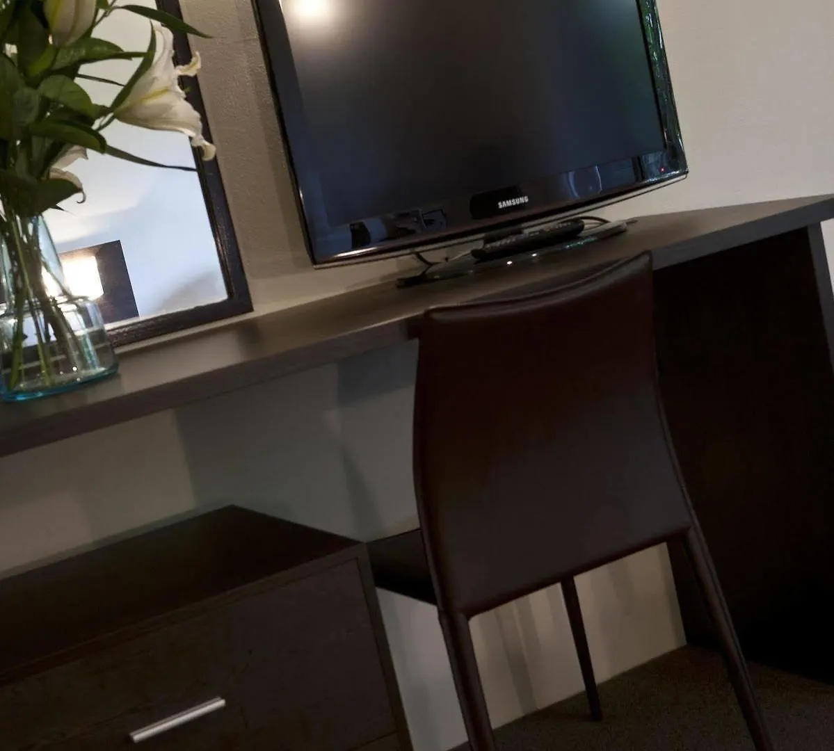 Ibis Styles Canberra Tall Trees
