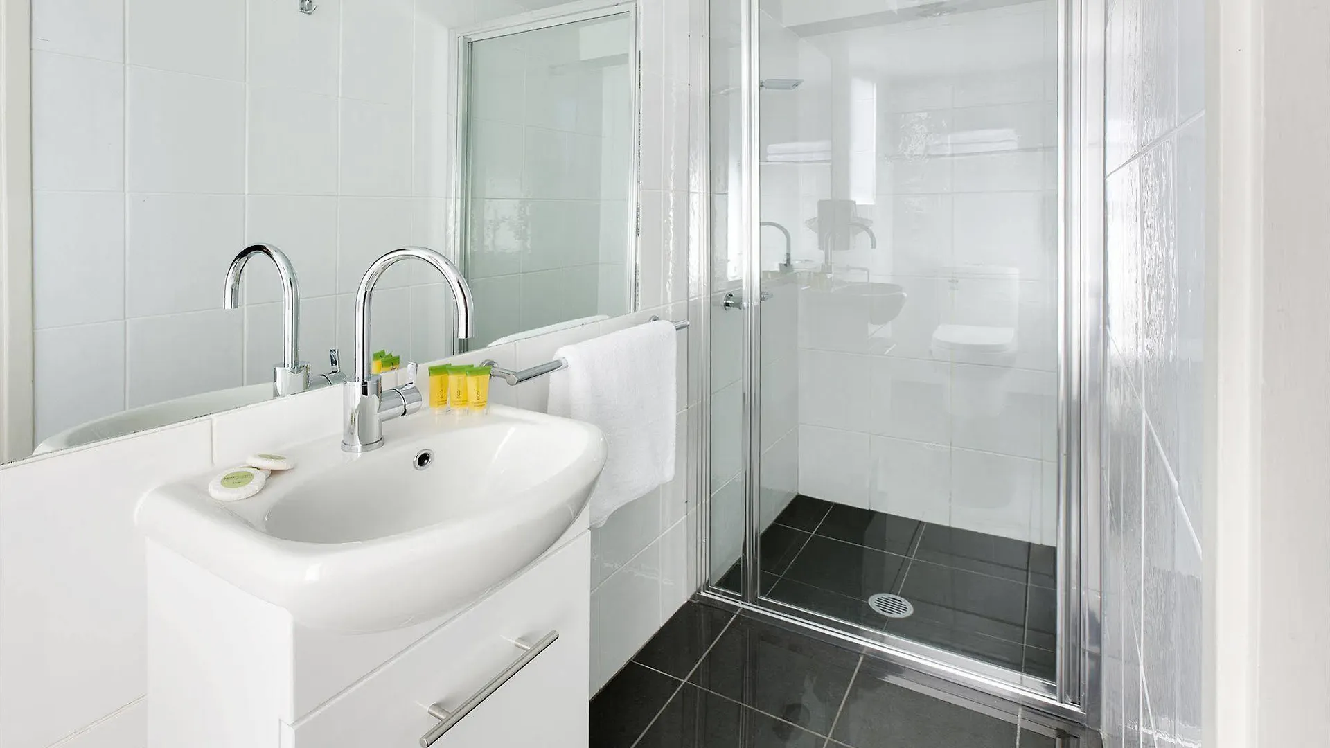 Hotel Ibis Styles Canberra Tall Trees